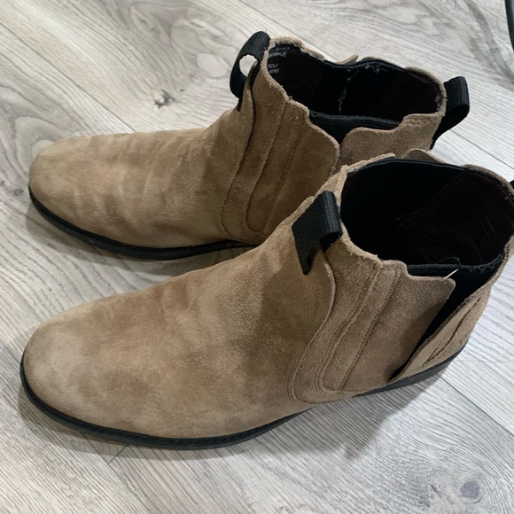 TIMBERLAND Chelsea boots - size 9 - Picture 1 of 5